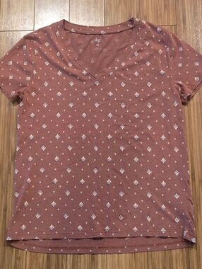 Dip Soft Mauve Printed V-Neck Tee